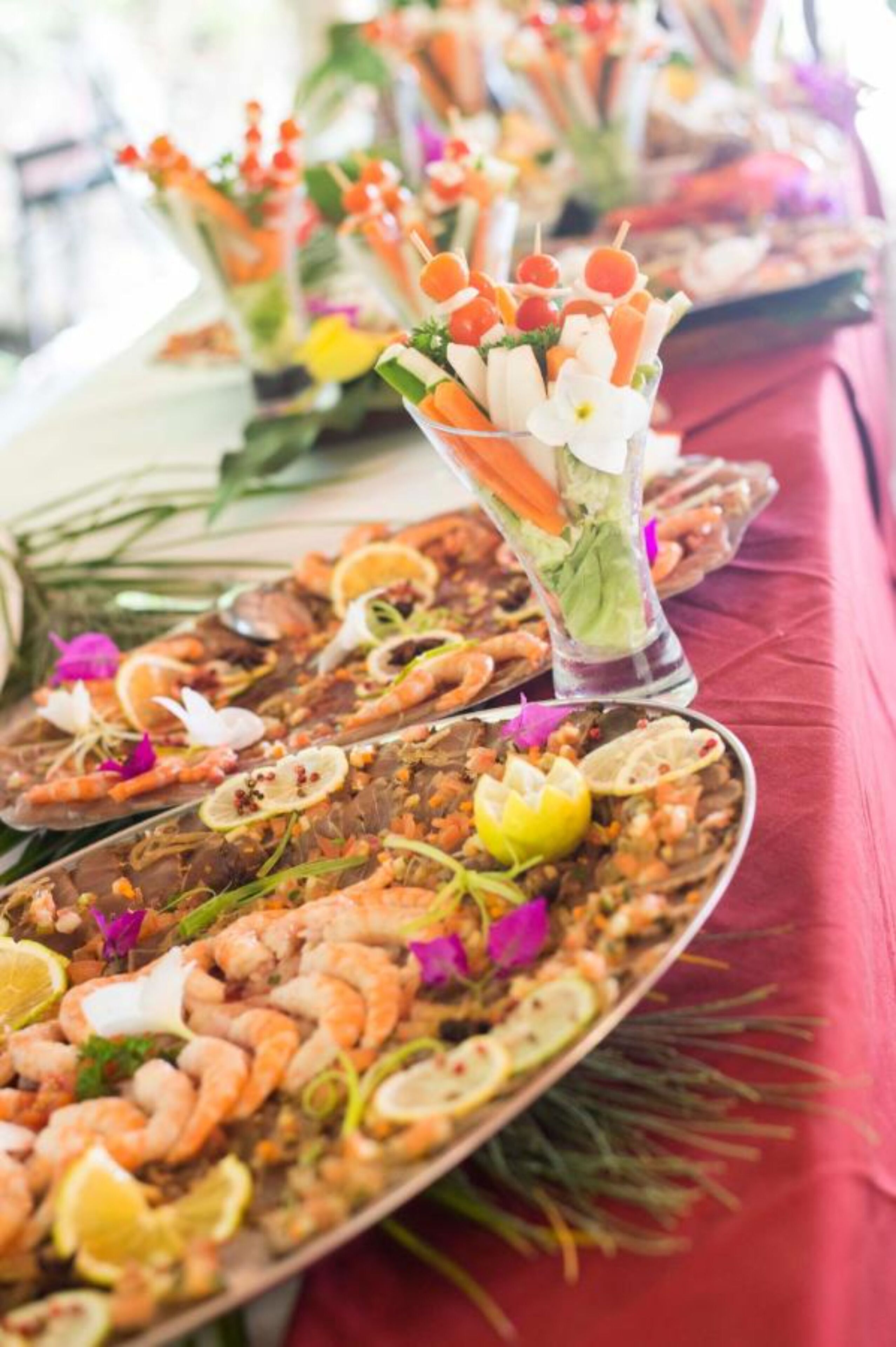 breakfast and dinner served, seafood