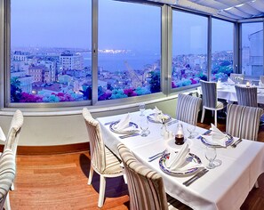 Breakfast, lunch, dinner served; Turkish cuisine 