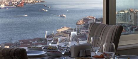 Breakfast, lunch, dinner served; Turkish cuisine