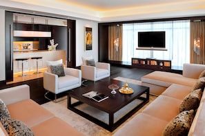 1 bedroom, minibar, in-room safe, desk