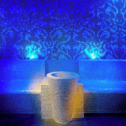 Couples treatment rooms, sauna, hot tub, steam room, body treatments