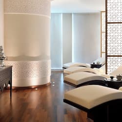 Couples treatment rooms, sauna, hot tub, steam room, body treatments