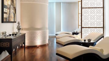 Couples treatment rooms, sauna, hot tub, steam room, body treatments