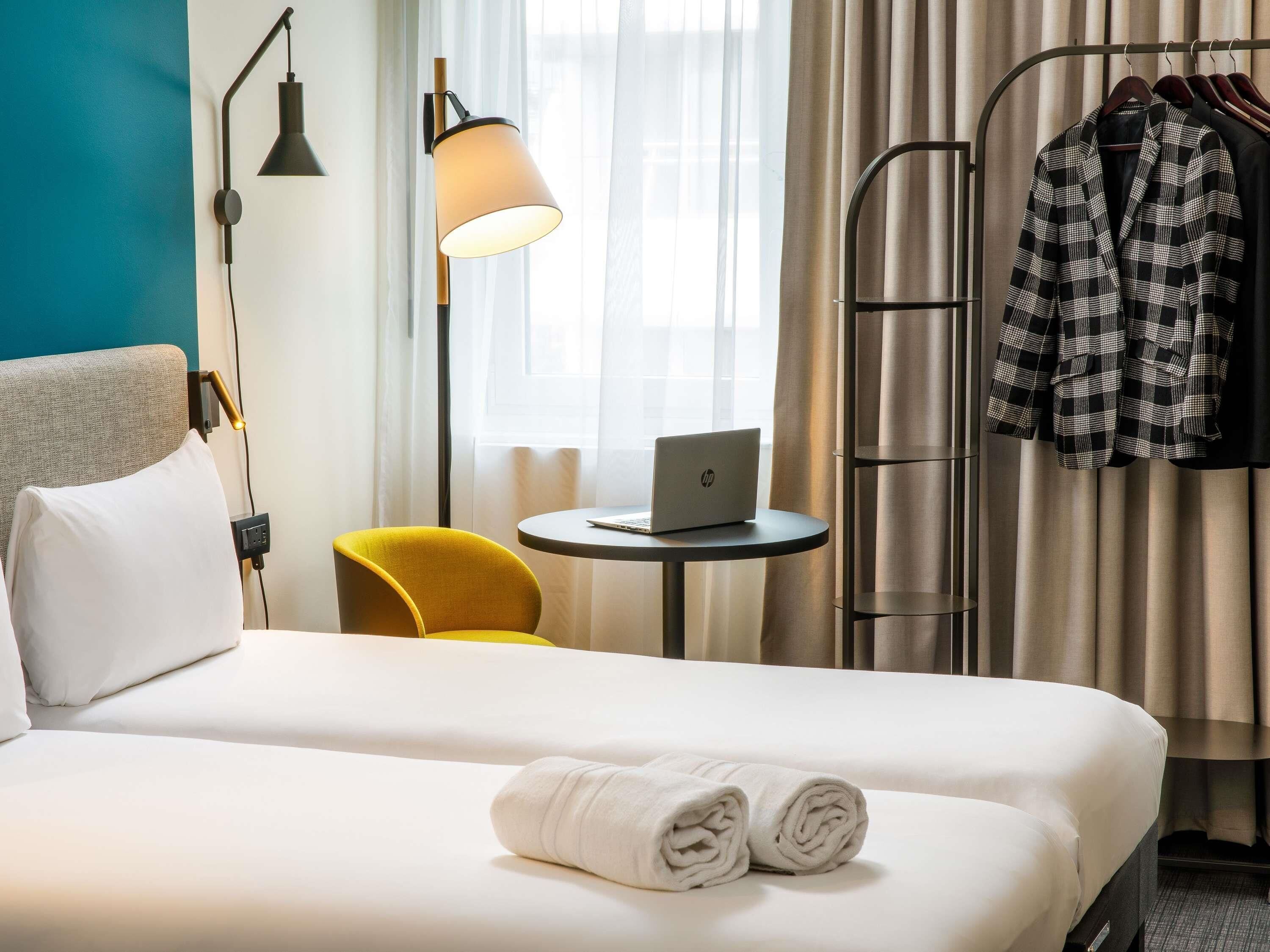 twin room, 2 single beds | hypo-allergenic bedding, desk, blackout curtains, soundproofing