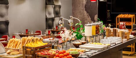 Daily buffet breakfast for a fee