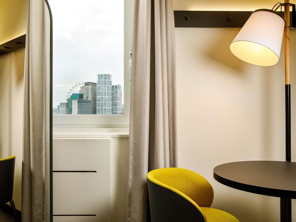 Doppelzimmer, 1 Doppelbett, Stadtblick
