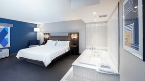 Egyptian cotton sheets, hypo-allergenic bedding, Select Comfort beds - Holiday Inn Express Hotel & Suites Waterloo - St Jacobs by IHG (Township of Woolwich)