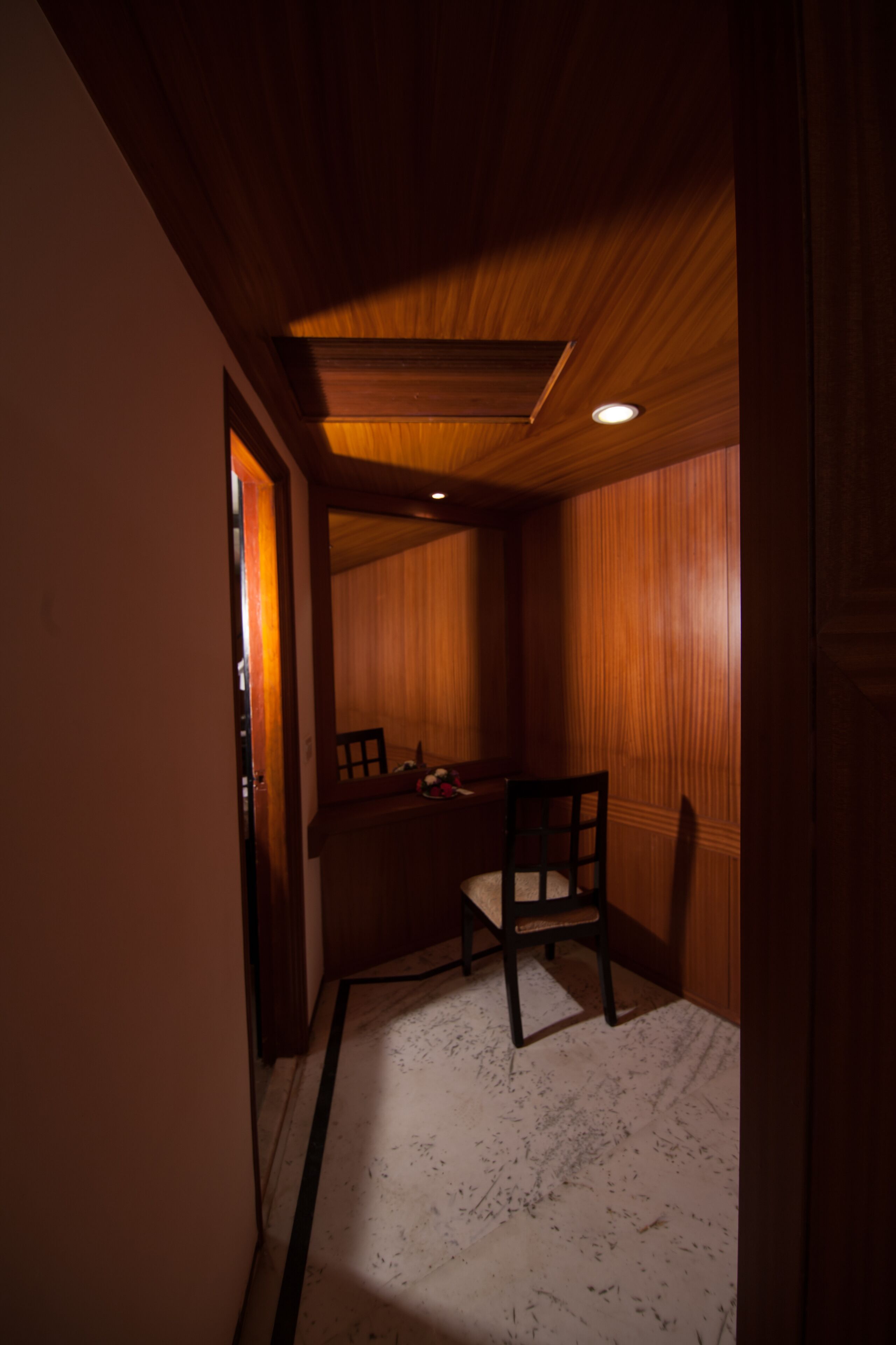 deluxe suite | premium bedding, minibar, in-room safe, desk