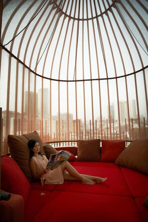 Hot tub, steam room, body treatments, aromatherapy, facials