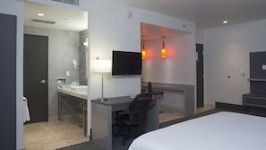 Seprai premium, selimut bulu angsa, dan tempat tidur Select Comfort