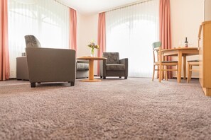 TV - Hotel-Villa Belvedere (Binz)