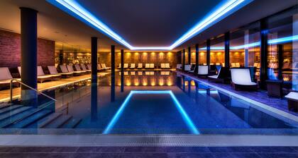 Small Luxury Hotel Wellnesshotel Golfpanorama