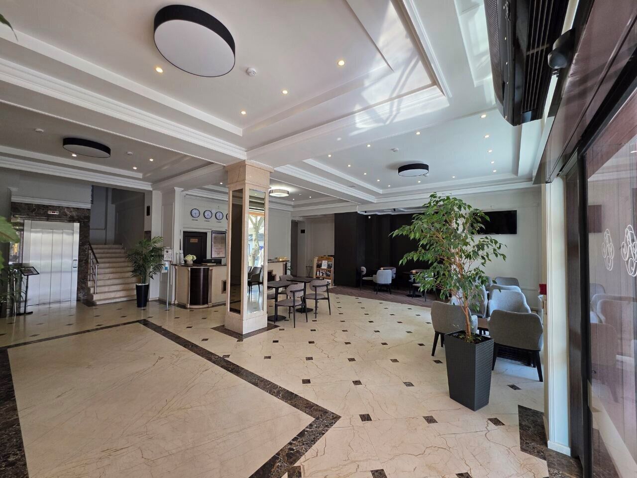 Foto - Regency Hotel