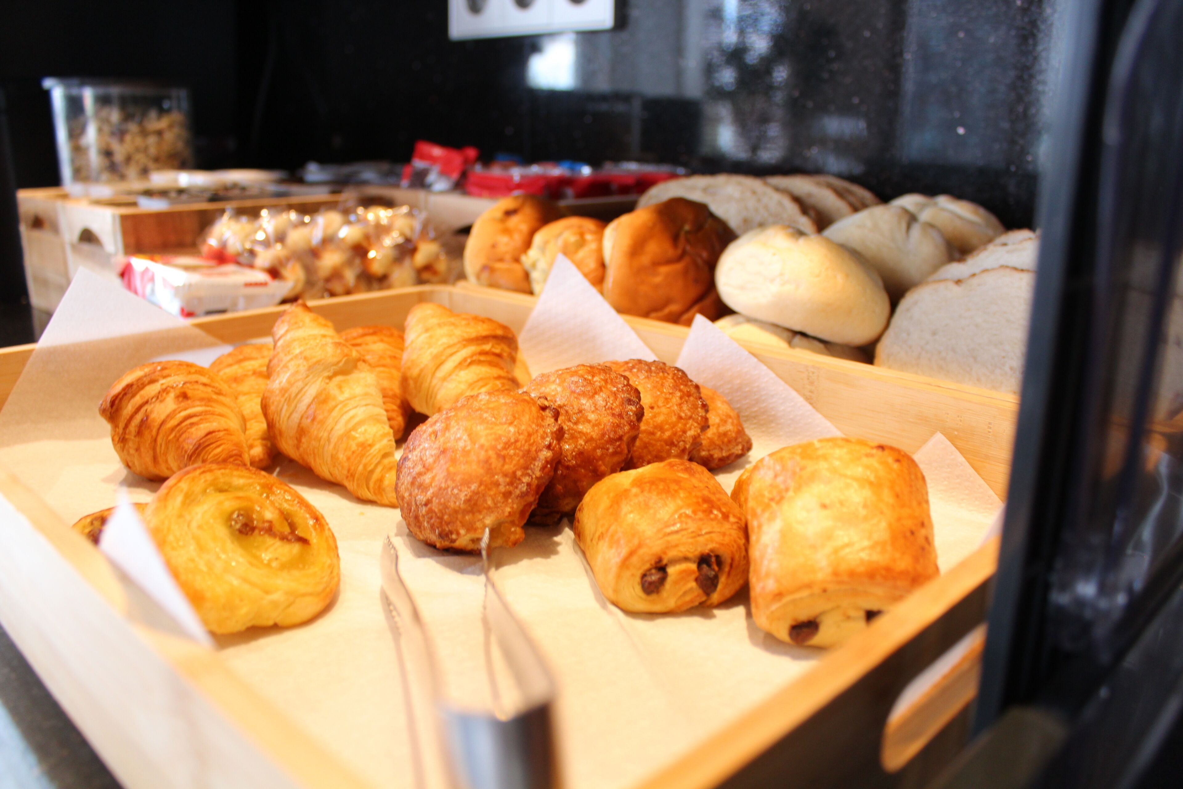 daily buffet breakfast (eur 14 per person)
