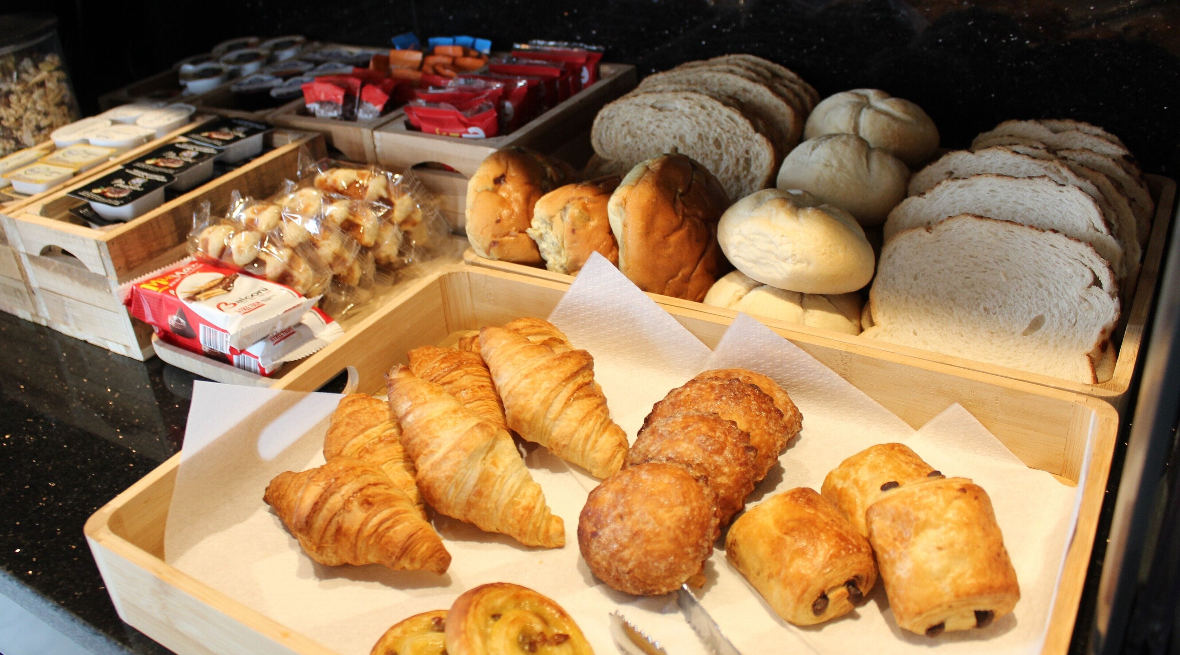 daily buffet breakfast (eur 14 per person)