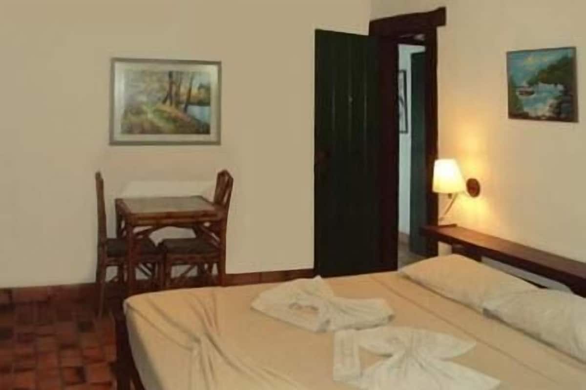 Minibar, in-room safe, iron/ironing board, free WiFi