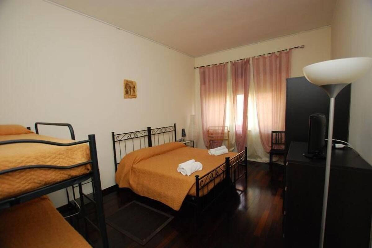 Desk, rollaway beds, free WiFi
