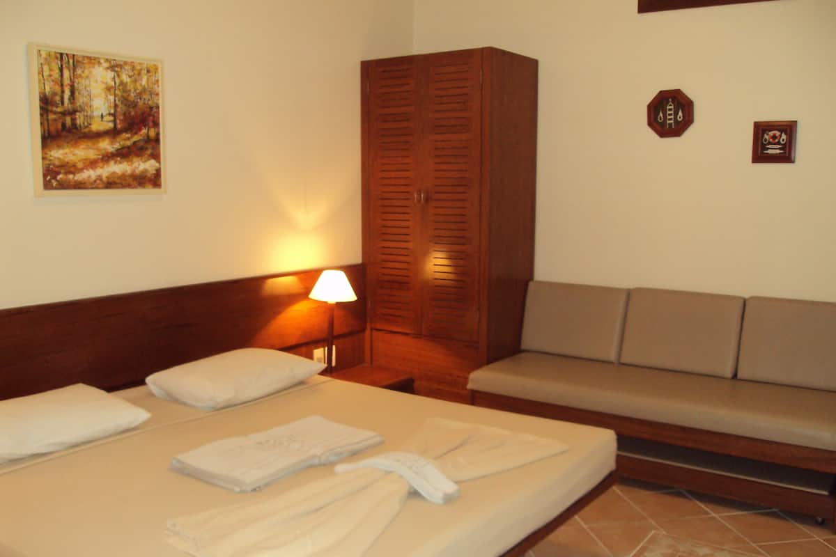 客房内保险箱、免费婴儿床、免费 WiFi、床单