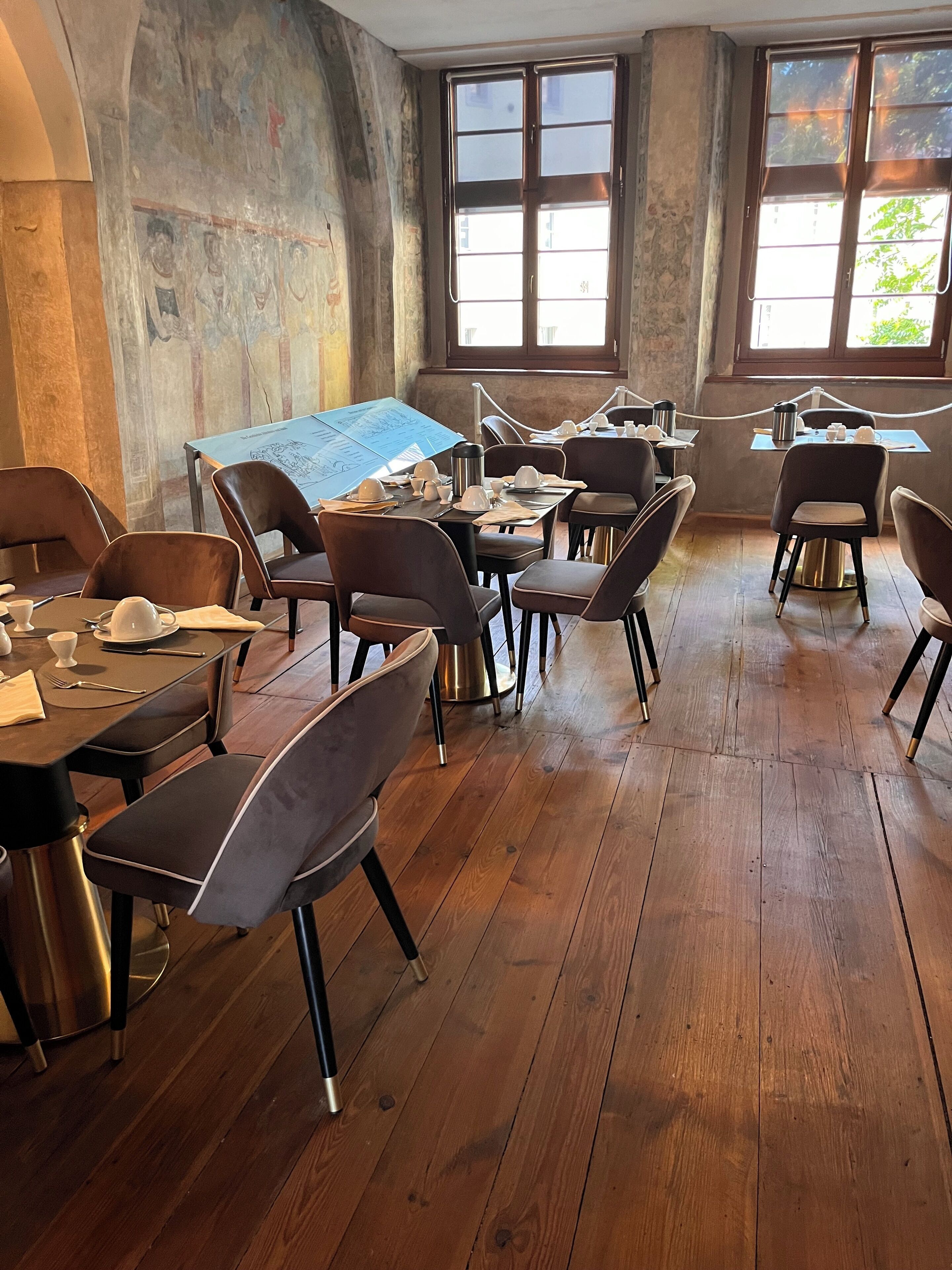 daily buffet breakfast (eur 15 per person)