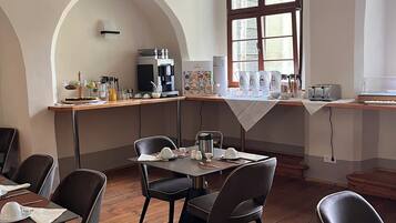 Daily buffet breakfast (EUR 15 per person)