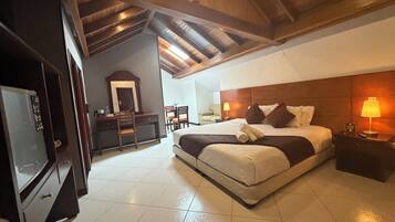 Studiosuite – comfort | Allergitestet sengetøy, dundyner, minibar og safe på rommet