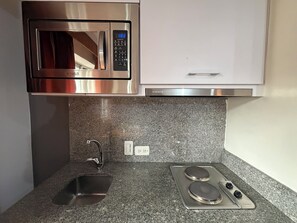 小型双人房 | 私人厨房 | 冰箱