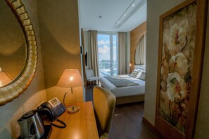 Panoramic-Penthouse, 1 King-Bett