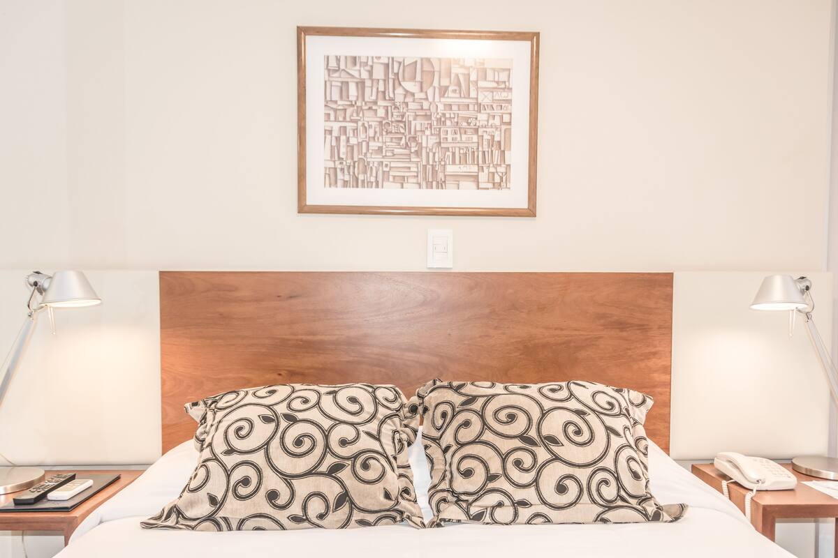 Premium bedding, down duvets, minibar, in-room safe