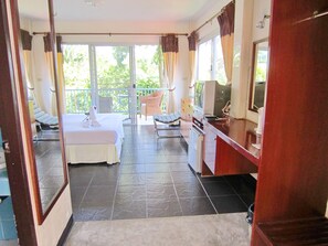 Deluxe Room, Sea View | Premium bedding, Select Comfort beds, in-room safe, desk - Thaniza Beachfront Resort (Ko Pha-ngan)