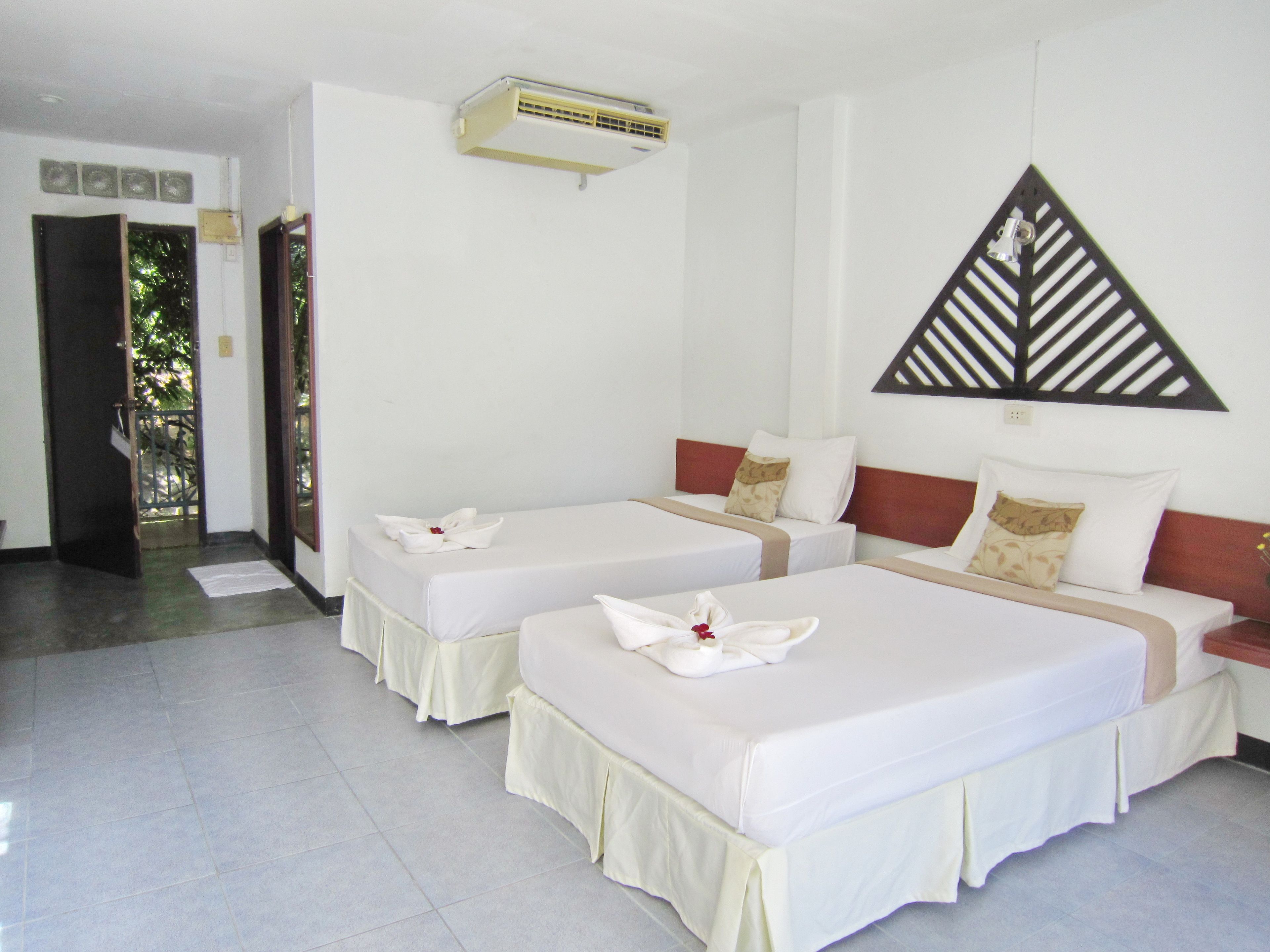 Standard Room with Terrace Seaview  | 高档床上用品、Select Comfort 床、客房内保险箱、办公桌