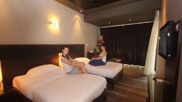 Hochwertige Bettwaren, Daunenbettdecken, Zimmersafe