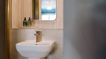 Superior-Zweibettzimmer, mit Bad (Or) | Badezimmer
