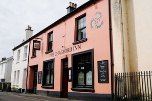 Exterior - The Chagford Inn (Newton Abbot)