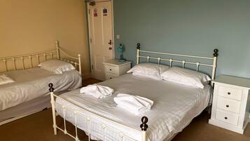 Suite, Ensuite (for 4)