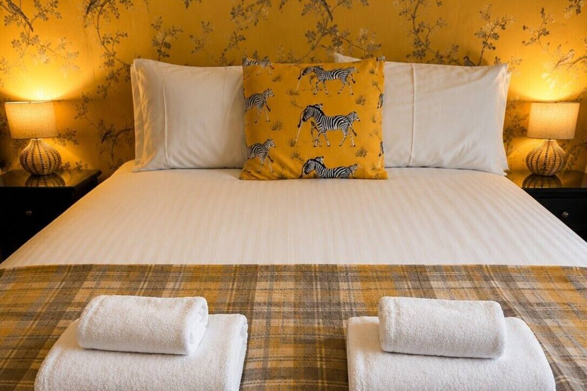 Double Room, Ensuite (The Station) | Desk, laptop workspace, individually decorated, individually furnished