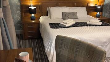 Tremannsrom, eget bad (Dale Strider) | Individuelt dekorert, individuelt innredet og skrivebord