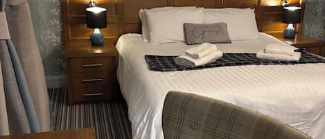 Triple Room, Ensuite (Dale Strider)