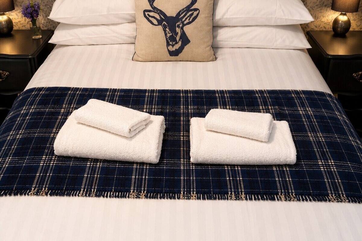 Triple Room, Ensuite (The Swale) | Desk, laptop workspace, individually decorated, individually furnished