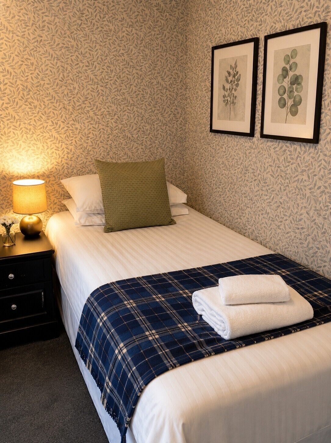 Triple Room, Ensuite (The Swale) | Desk, laptop workspace, individually decorated, individually furnished