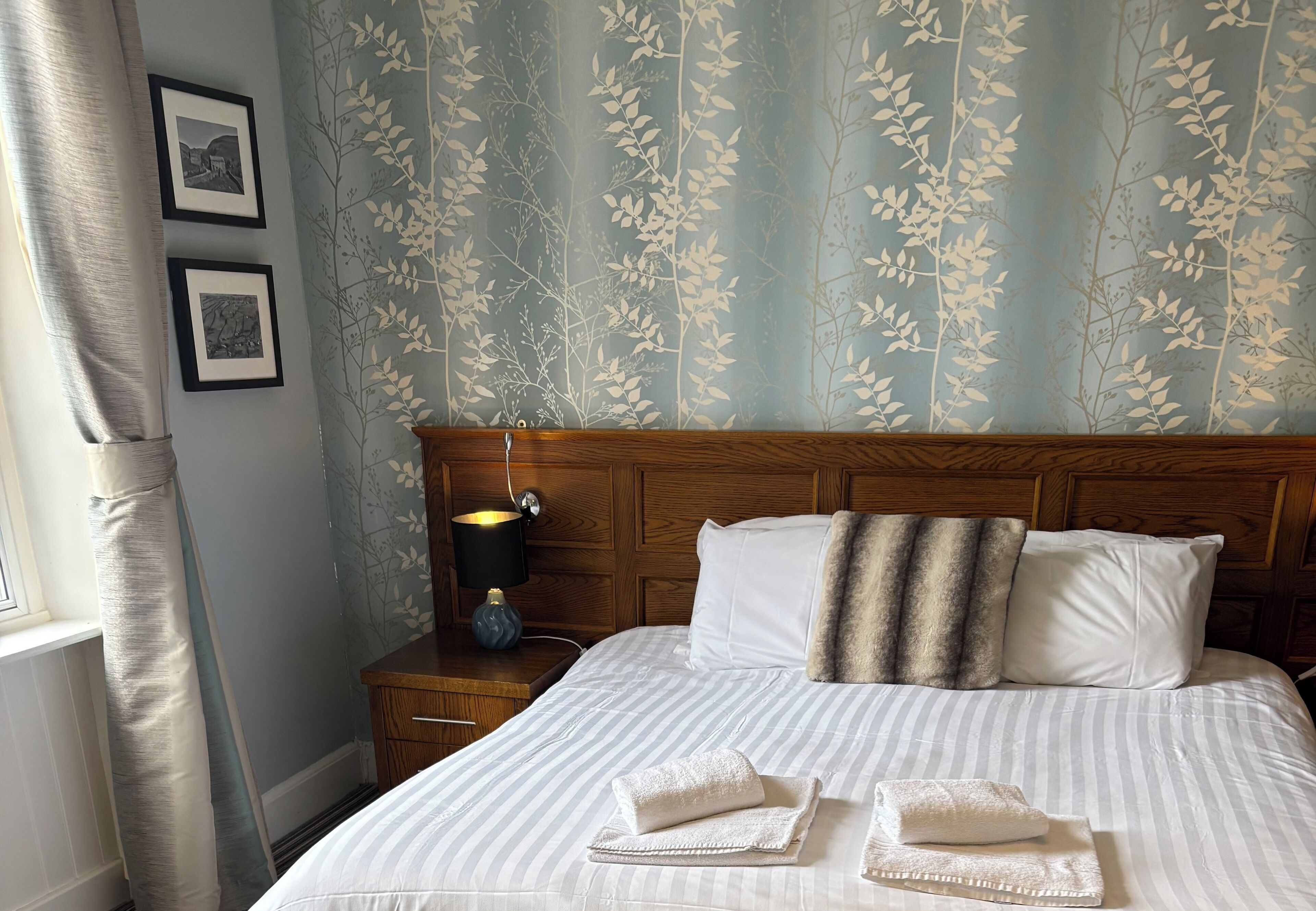 三人房, 独立浴室 (Dale Strider) | 特色装修、特色家居、办公桌、笔记本电脑工作区