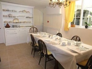 Dining - The Fernery (Lynton)