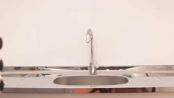 Oven, cookware/dishes/utensils