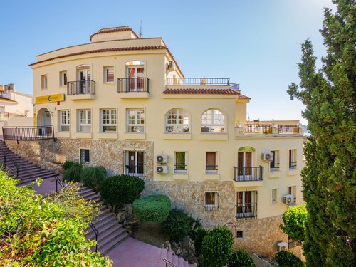 Apartaments Monjardí