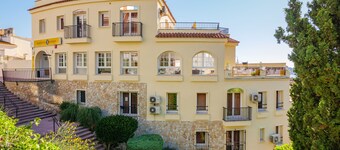 Apartaments Monjardí