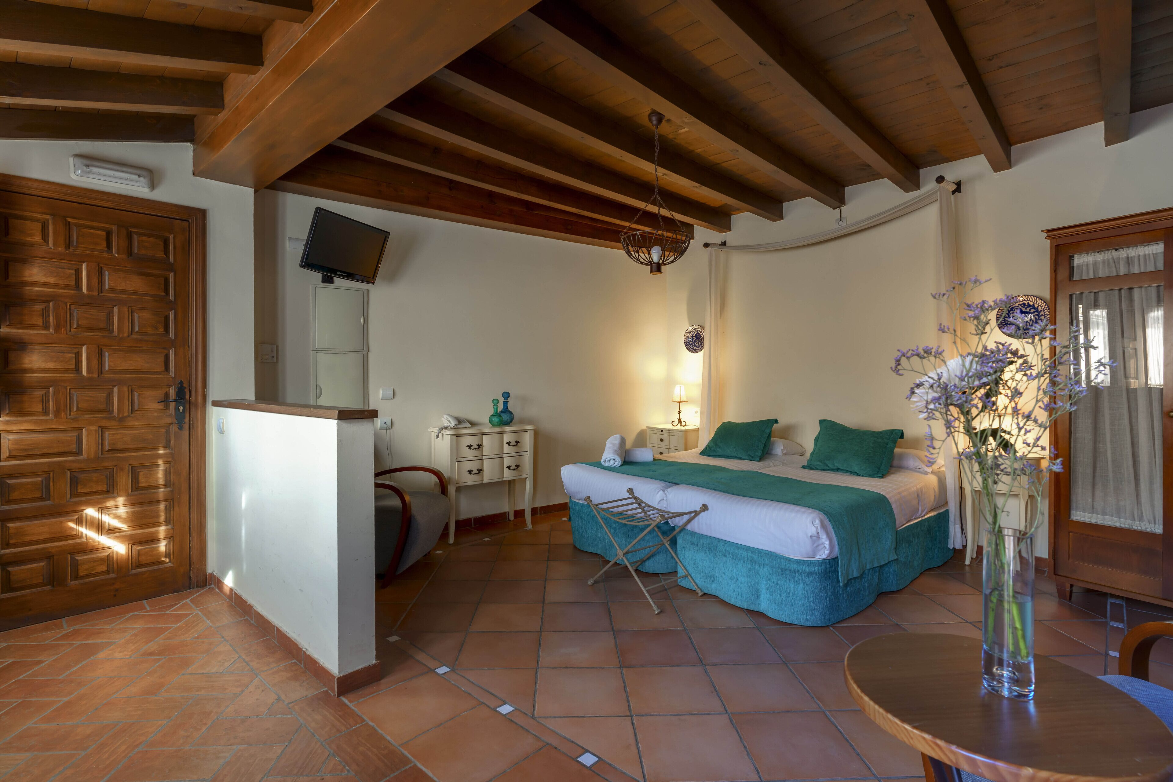 standard studio | down duvets, individually decorated, individually furnished