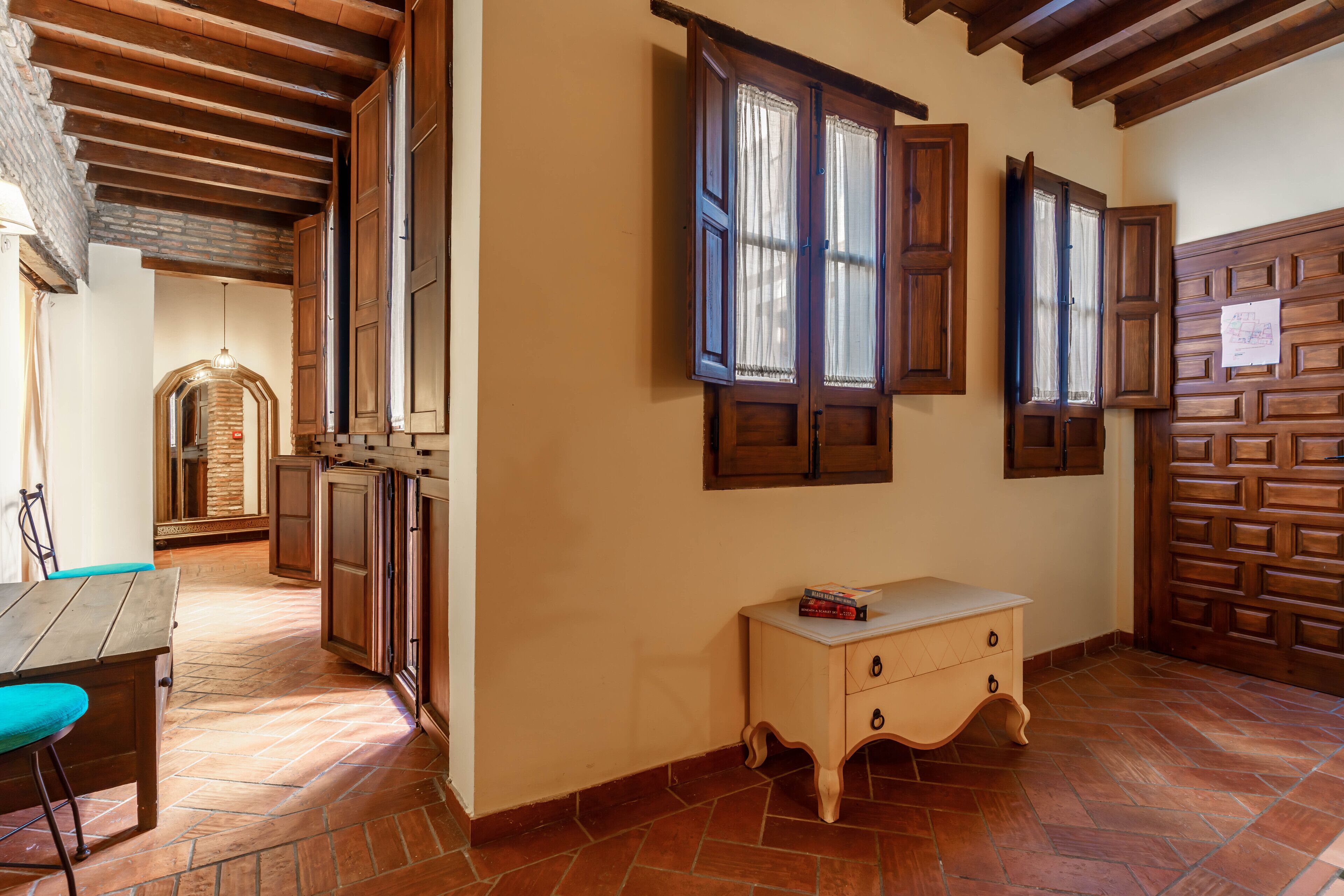 apartment (6 people) | down duvets, individually decorated, individually furnished