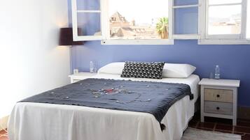 Tweepersoonskamer, privébadkamer | Kameruitzicht