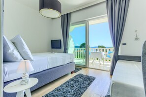 Deluxe Double or Twin Room, Terrace, Sea View | Minibar, in-room safe, desk, blackout curtains - Hotel Riva (Kastela)