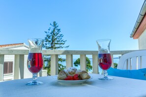 Standard Double Room | In-room dining - Hotel Riva (Kastela)