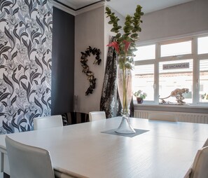 Dineren